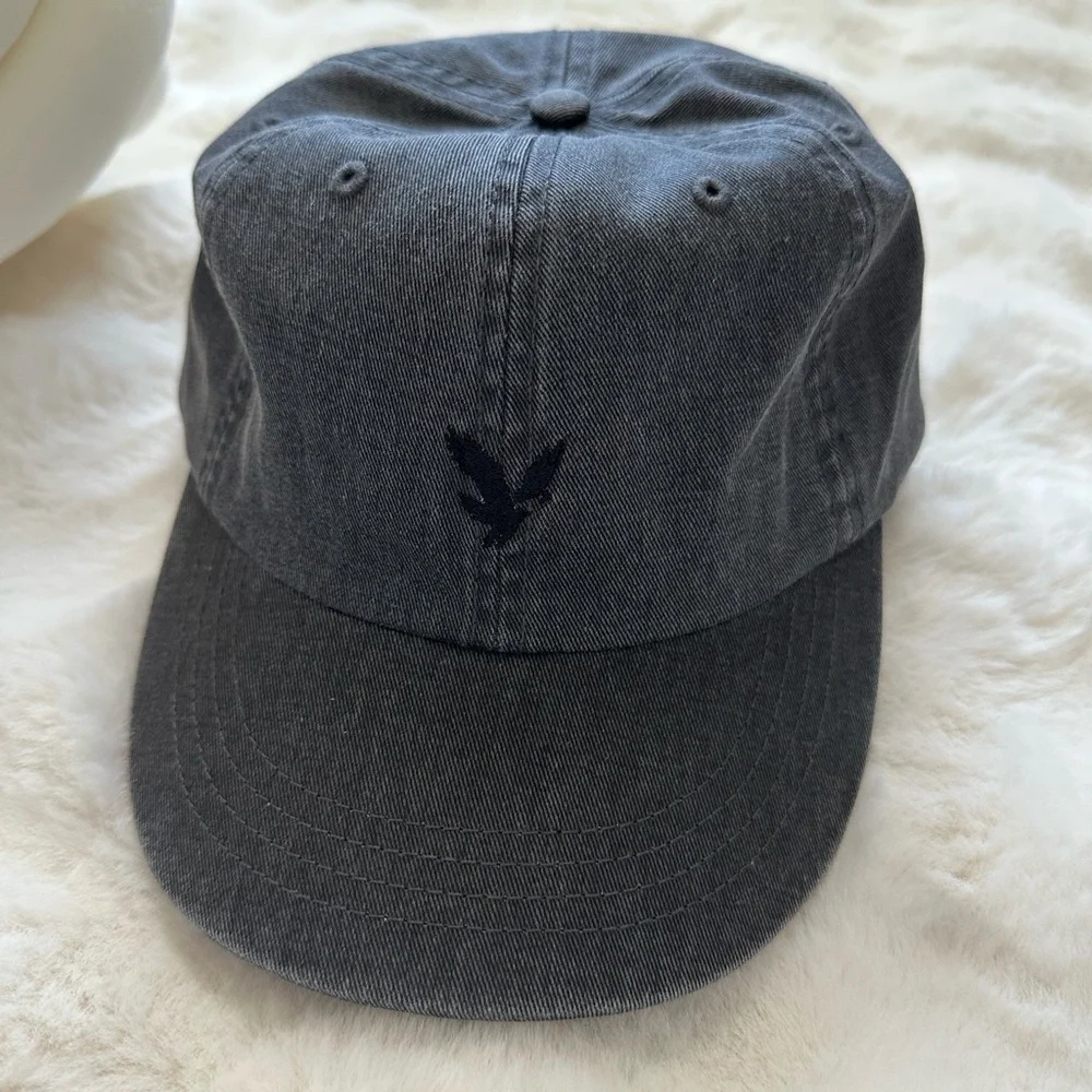 American Eagle Gray Baseball Cap 🧢
